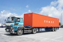 40F Trailer with Container